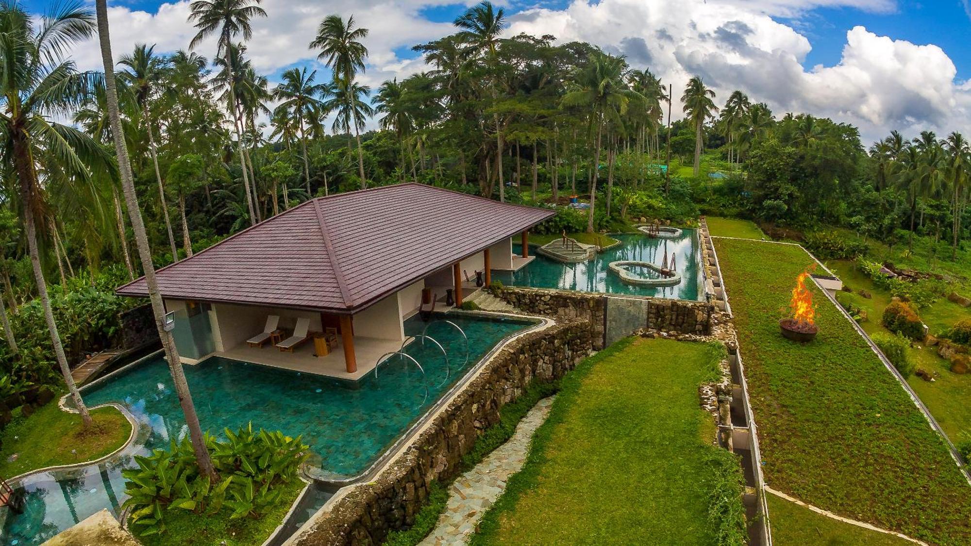The Farm At San Benito Hotel Lipa City Buitenkant foto