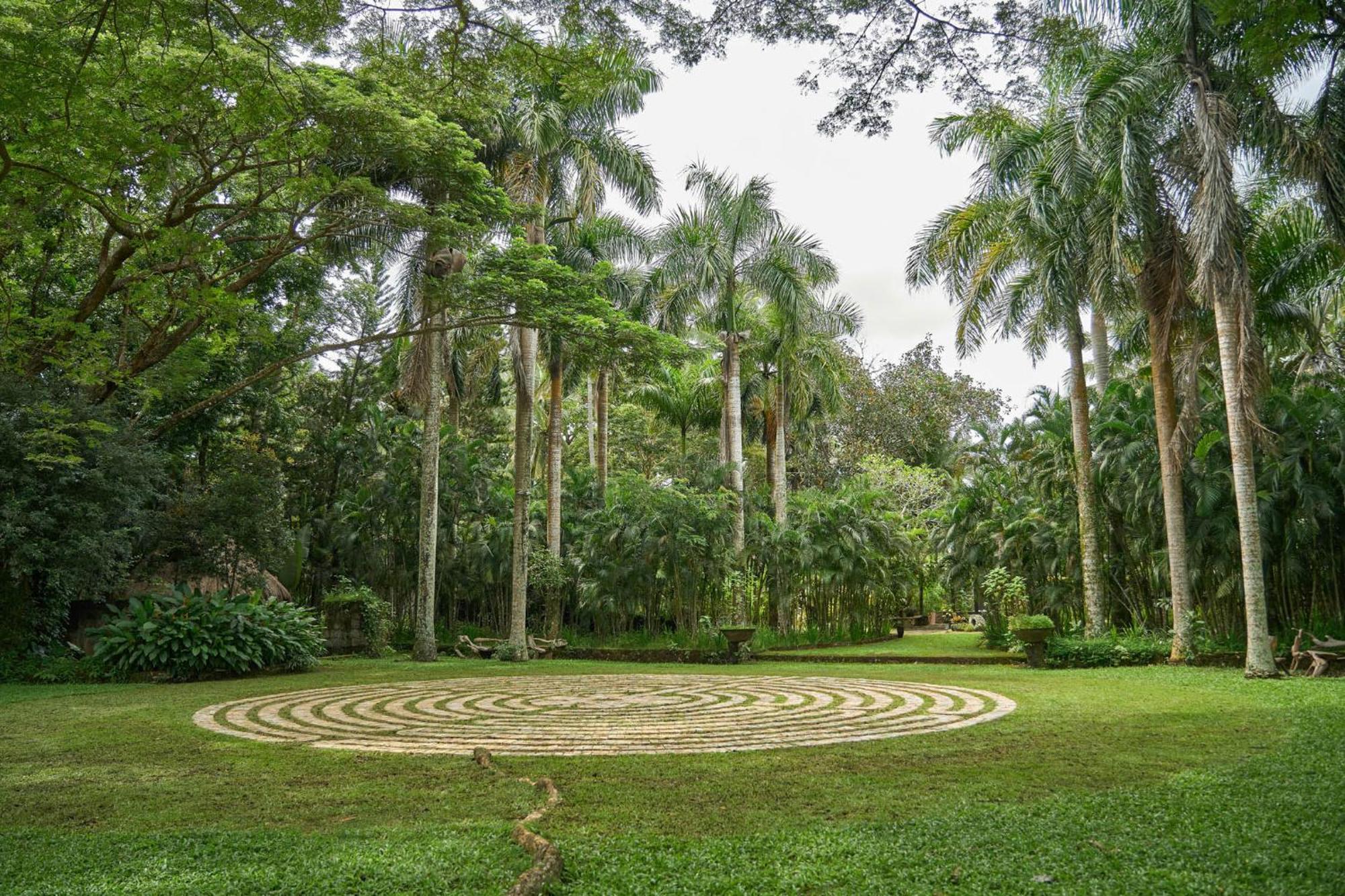 The Farm At San Benito Hotel Lipa City Buitenkant foto